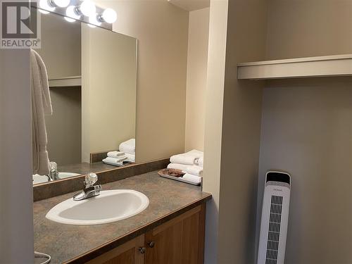 148 Silver Lode Lane Unit# 207, Silver Star, BC - Indoor Photo Showing Bathroom