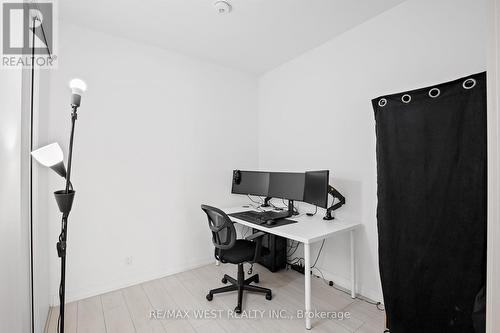 509 - 950 Portage Parkway, Vaughan, ON - Indoor Photo Showing Office