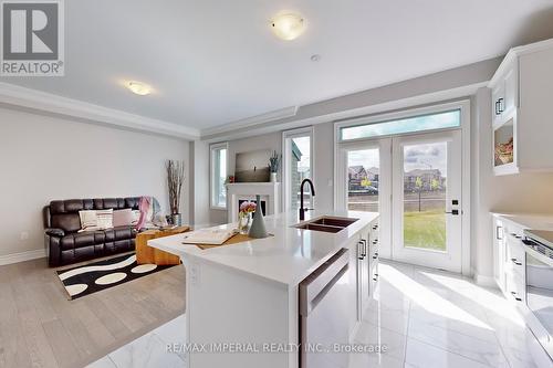 5 Erin Ridge Court, Markham (Victoria Square), ON - Indoor Photo Showing Kitchen With Double Sink