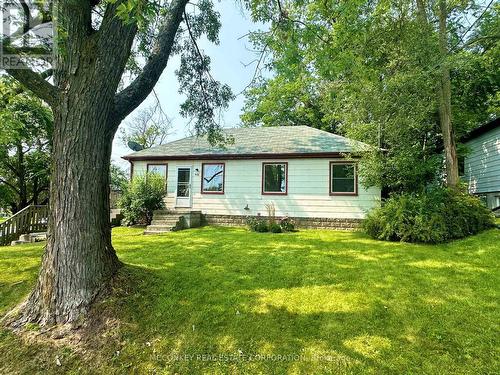 1033 Western Avenue, Peterborough (Otonabee), ON - Outdoor