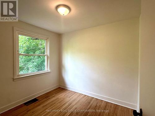 1033 Western Avenue, Peterborough (Otonabee), ON - Indoor Photo Showing Other Room