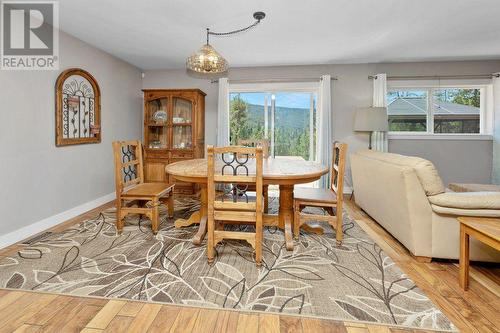 145 Jellicoe Road, Princeton, BC - Indoor Photo Showing Dining Room