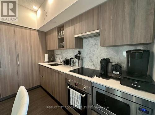 3711 - 19 Bathurst Street, Toronto, ON - Indoor Photo Showing Kitchen