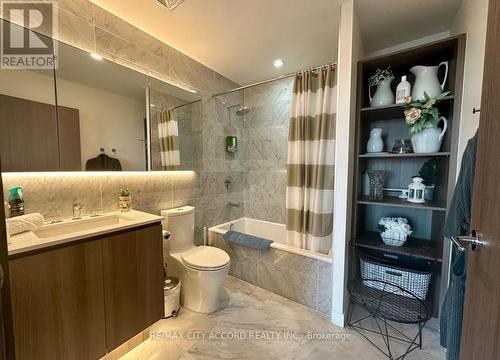 3711 - 19 Bathurst Street, Toronto, ON - Indoor Photo Showing Bathroom