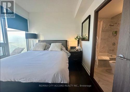 3711 - 19 Bathurst Street, Toronto, ON - Indoor Photo Showing Bedroom