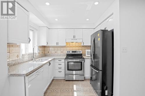 42 - 435 Middlefield Road, Toronto (Agincourt North), ON - Indoor Photo Showing Kitchen With Double Sink