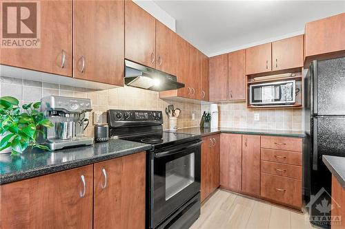 200 Paseo Private Unit#1, Ottawa, ON - Indoor Photo Showing Kitchen