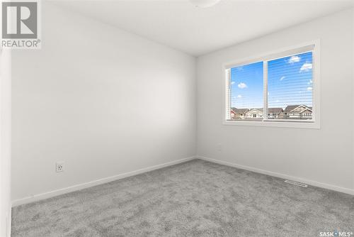 7668 Mapleford Boulevard, Regina, SK - Indoor Photo Showing Other Room