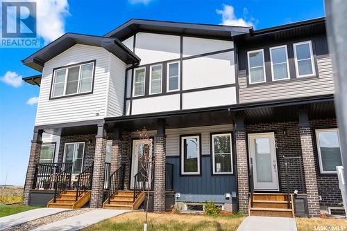 7668 Mapleford Boulevard, Regina, SK - Outdoor With Facade