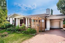 22 Dragan CRESCENT  Saskatoon, SK S7H 5C9