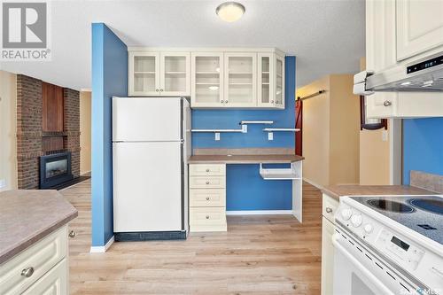 22 Dragan Crescent, Saskatoon, SK - Indoor Photo Showing Kitchen