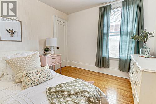 996 Richmond Street, London, ON - Indoor Photo Showing Bedroom