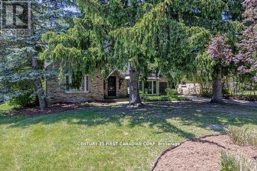 543 Canterbury Road, London, ON - Outdoor