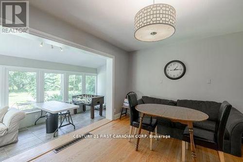 543 Canterbury Road, London, ON - Indoor Photo Showing Dining Room