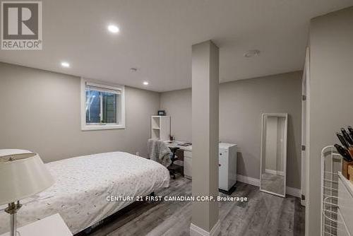 543 Canterbury Road, London, ON - Indoor Photo Showing Bedroom