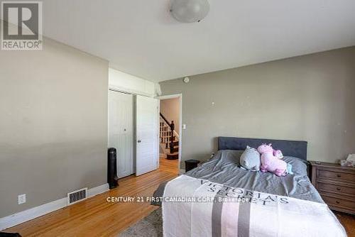 543 Canterbury Road, London, ON - Indoor Photo Showing Bedroom