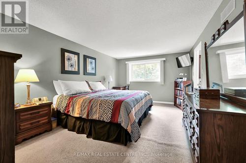 3011 Sandlewood Court, Burlington (Headon), ON - Indoor Photo Showing Bedroom