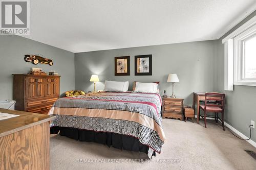 3011 Sandlewood Court, Burlington (Headon), ON - Indoor Photo Showing Bedroom