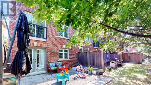 26 - 230 Paisley Boulevard W, Mississauga (Cooksville), ON - Outdoor