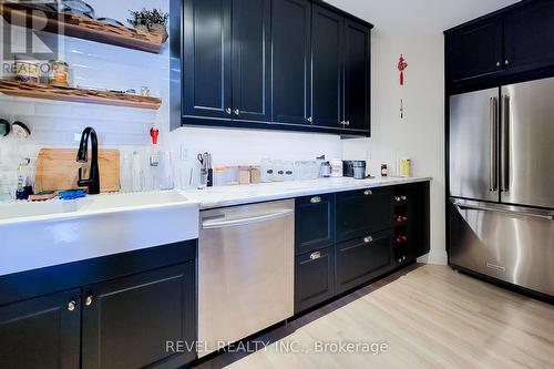 809 - 135 James Street S, Hamilton (Corktown), ON - Indoor Photo Showing Kitchen