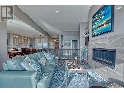 3579 Ranch Road, West Kelowna, BC - Indoor Photo Showing Living Room With Fireplace