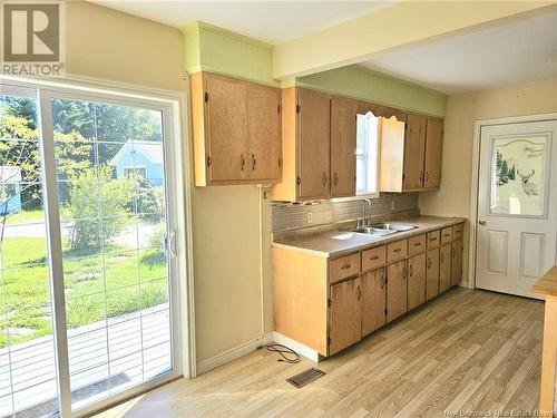 3909 Scenic Drive, Alma, NB - Indoor Photo Showing Kitchen With Double Sink