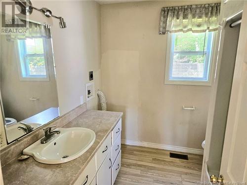 3909 Scenic Drive, Alma, NB - Indoor Photo Showing Bathroom