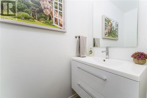 2342 Lasalle, Sudbury, ON - Indoor Photo Showing Bathroom