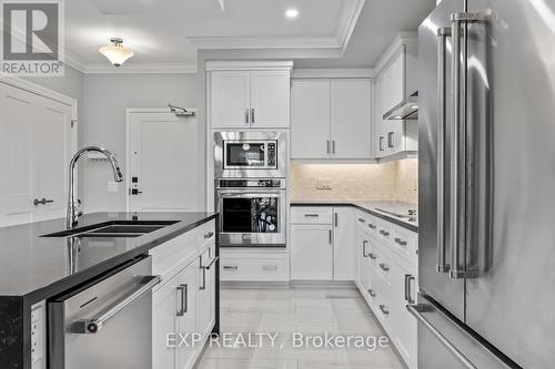 307 - 480 Callaway Road, London, ON - Indoor Photo Showing Kitchen With Upgraded Kitchen