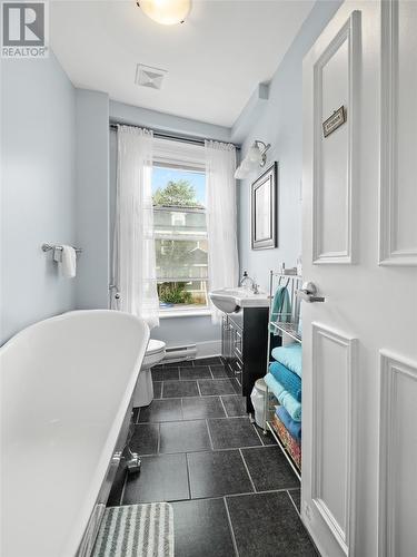 155 Queens Road, St. John'S, NL - Indoor Photo Showing Bathroom