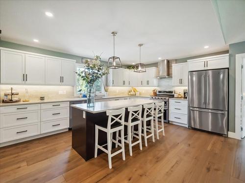 2526 Silver King Road, Nelson, BC - Indoor Photo Showing Kitchen With Stainless Steel Kitchen With Upgraded Kitchen