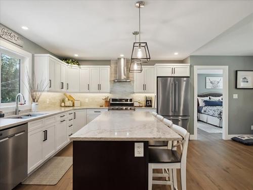 2526 Silver King Road, Nelson, BC - Indoor Photo Showing Kitchen With Stainless Steel Kitchen With Double Sink With Upgraded Kitchen