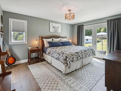 2526 Silver King Road, Nelson, BC - Indoor Photo Showing Bedroom