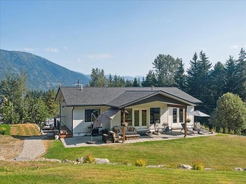 2526 Silver King Road, Nelson, BC - Outdoor With Deck Patio Veranda