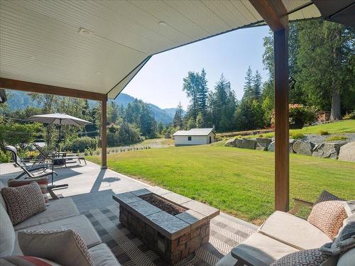 2526 Silver King Road, Nelson, BC - Outdoor With Deck Patio Veranda With Exterior