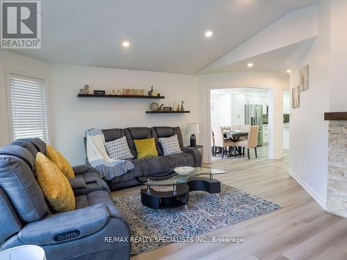 10 Banington Crescent, Brampton, ON - Indoor Photo Showing Living Room With Fireplace