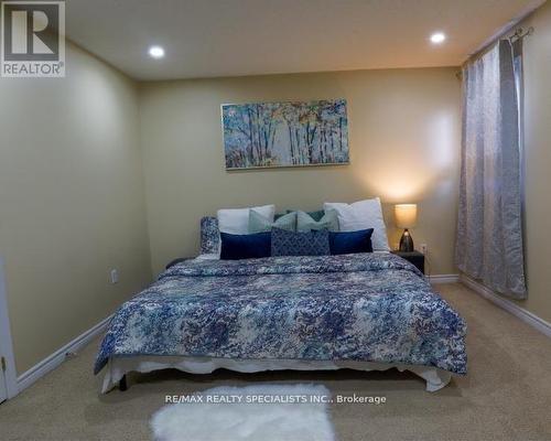 10 Banington Crescent, Brampton, ON - Indoor Photo Showing Bedroom