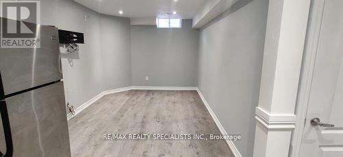 10 Banington Crescent, Brampton, ON - Indoor Photo Showing Other Room