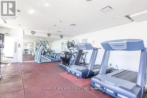 1106 - 410 Queens Quay W, Toronto (Waterfront Communities), ON - Indoor Photo Showing Gym Room