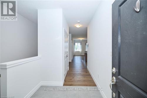 85 Borden Trail, Welland, ON - Indoor Photo Showing Other Room