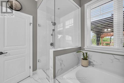 26 Harvest Gate, West Lincoln, ON - Indoor Photo Showing Bathroom