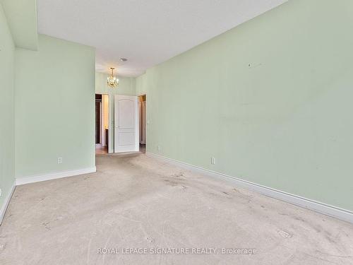 1506-1101 Leslie St, Toronto, ON - Indoor Photo Showing Other Room