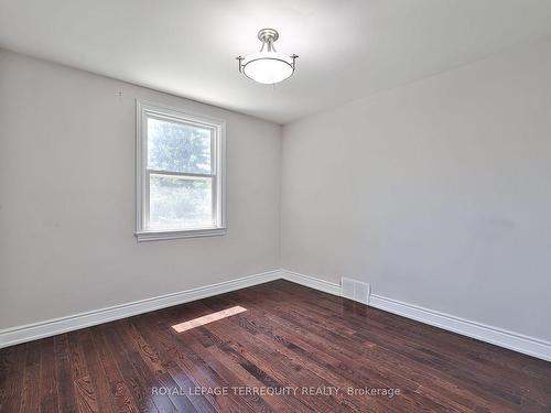 13 Bardwell Cres, Toronto, ON - Indoor Photo Showing Other Room