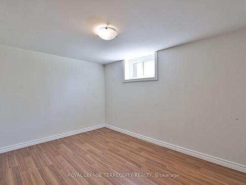 13 Bardwell Cres, Toronto, ON - Indoor Photo Showing Other Room