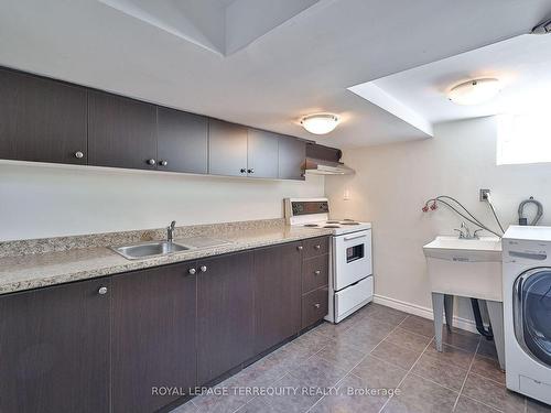 13 Bardwell Cres, Toronto, ON - Indoor Photo Showing Laundry Room