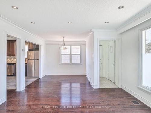 13 Bardwell Cres, Toronto, ON - Indoor Photo Showing Other Room