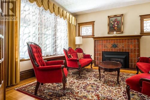 178 St Clair Boulevard, Hamilton (St. Clair), ON - Indoor Photo Showing Living Room With Fireplace