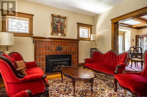 178 St Clair Boulevard, Hamilton (St. Clair), ON - Indoor Photo Showing Living Room With Fireplace