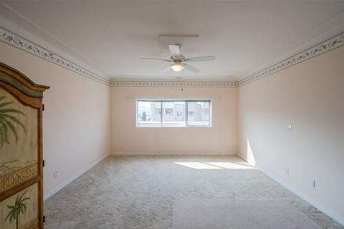 804-2245 Atkinson Street, Penticton, BC - Indoor Photo Showing Other Room