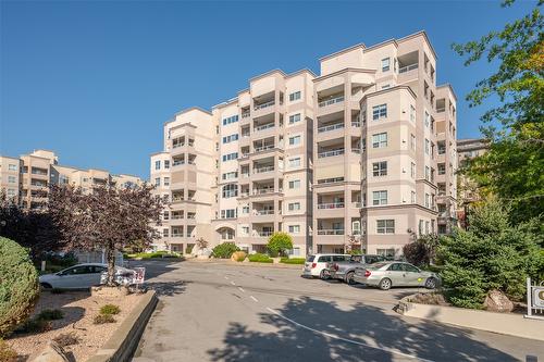 804-2245 Atkinson Street, Penticton, BC - Outdoor With Facade